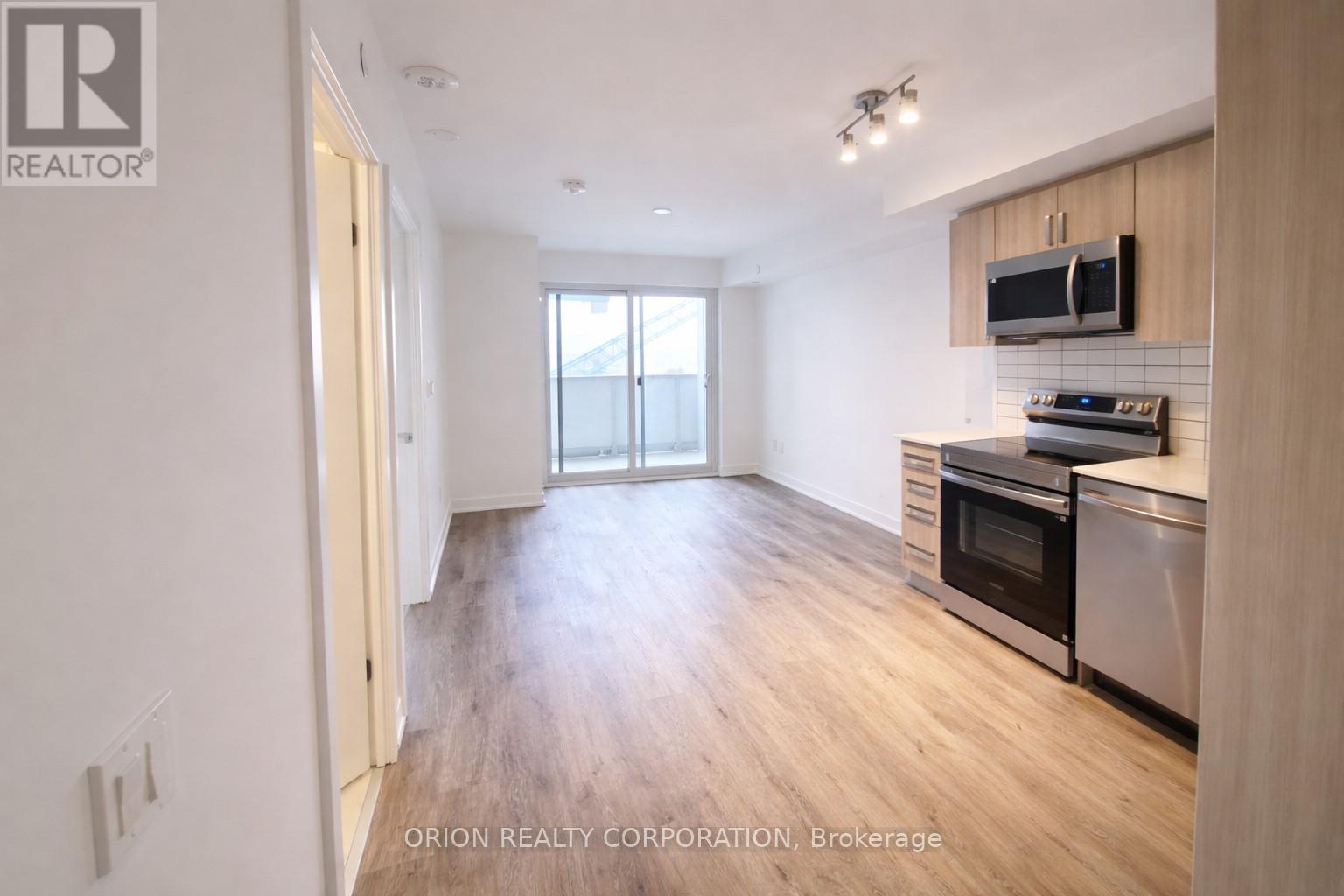 612 - 1010 Sandy Beach Road, Pickering, Ontario  L1W 0C7 - Photo 3 - E12830198