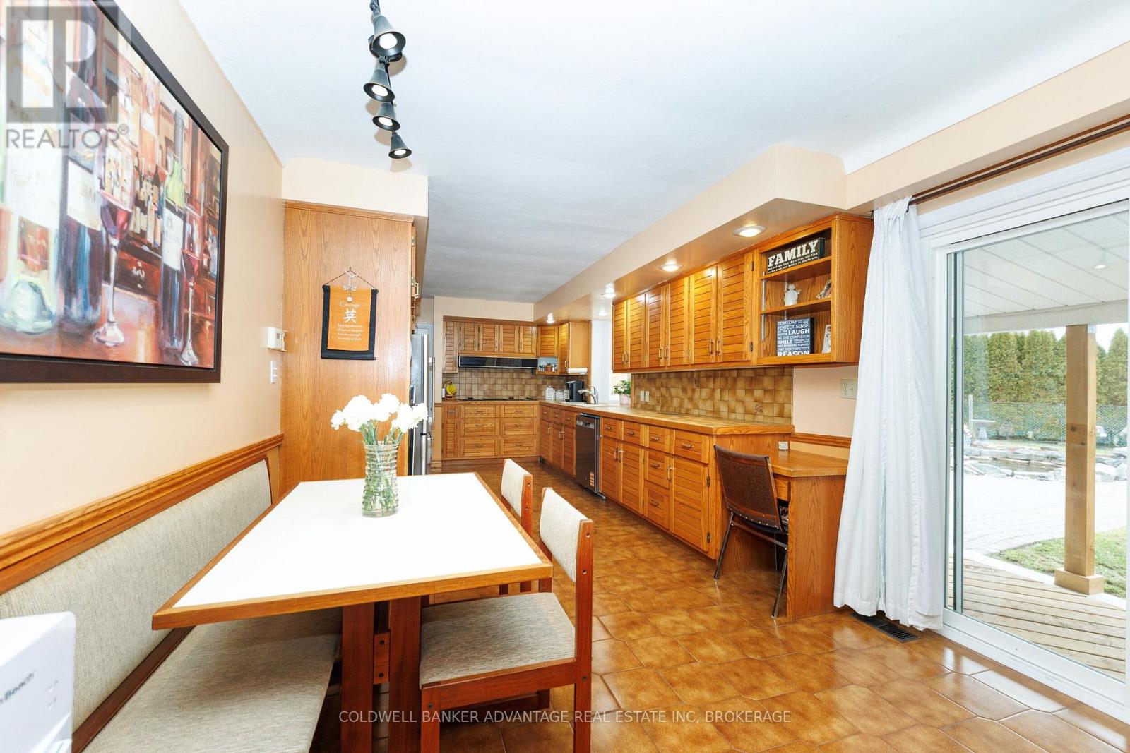 2 Donna Marie Drive, Welland, Ontario  L3C 2X5 - Photo 11 - X12880450