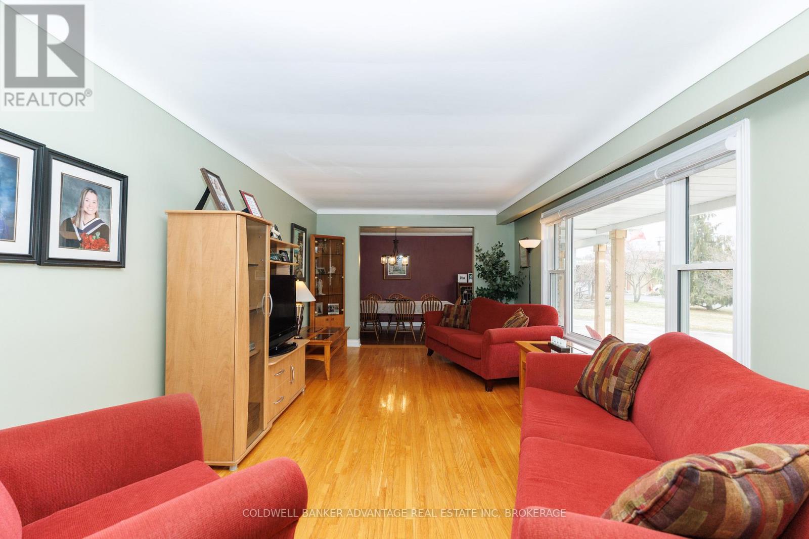 2 Donna Marie Drive, Welland, Ontario  L3C 2X5 - Photo 8 - X12880450