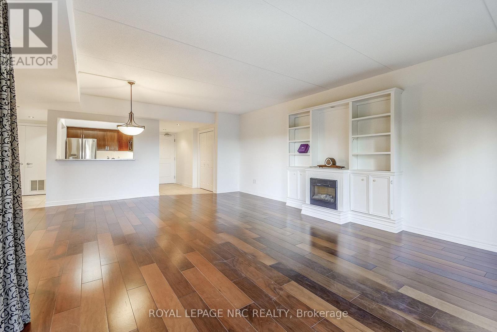 202 - 678 Line 2 Road, Niagara-On-The-Lake, Ontario  L0S 1J0 - Photo 13 - X12880472