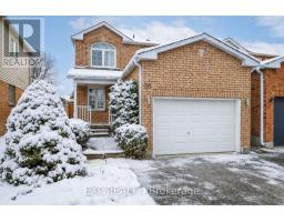 30 AIKENS CRESCENT, Barrie, Ontario