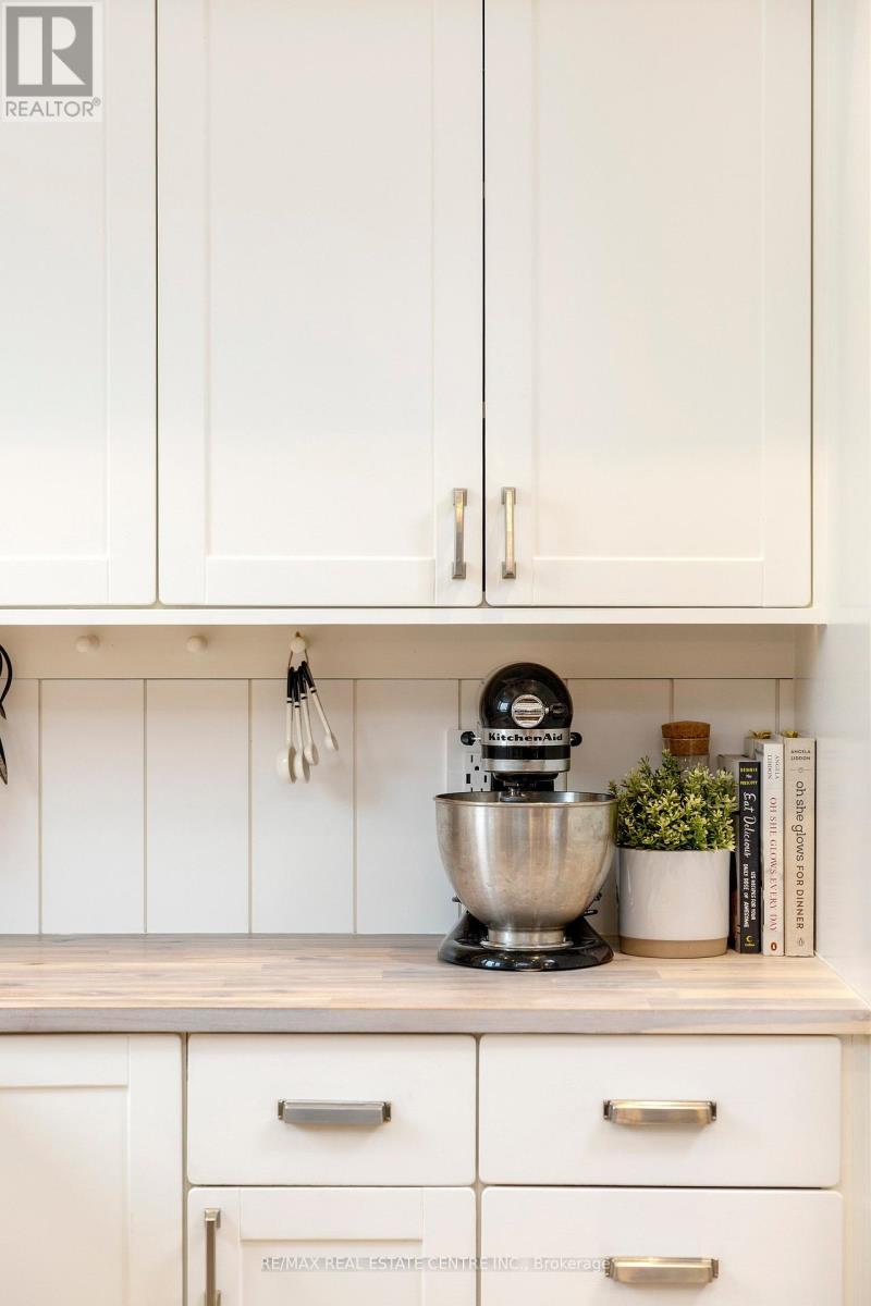 23 Milton Heights Crescent, Milton (Mn Milton North), Ontario  L9T 2W7 - Photo 14 - W12783404