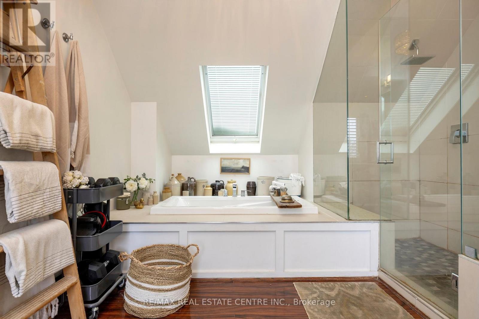 23 Milton Heights Crescent, Milton (Mn Milton North), Ontario  L9T 2W7 - Photo 33 - W12783404