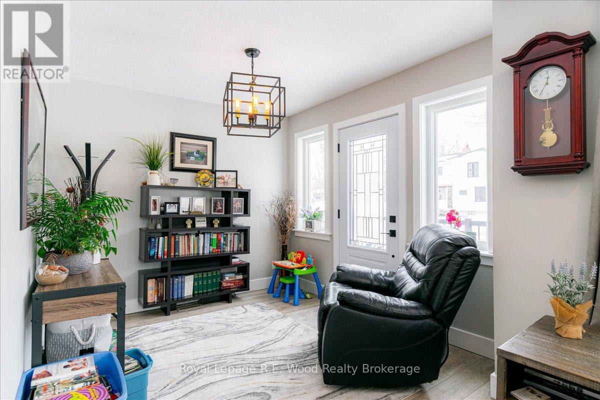 35 Church Street E, Norwich, Ontario  N0J 1C0 - Photo 13 - X12880628