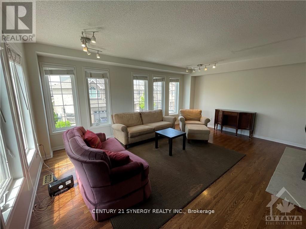 240 Freedom Private, Ottawa, Ontario  K1G 6W3 - Photo 19 - X12879014