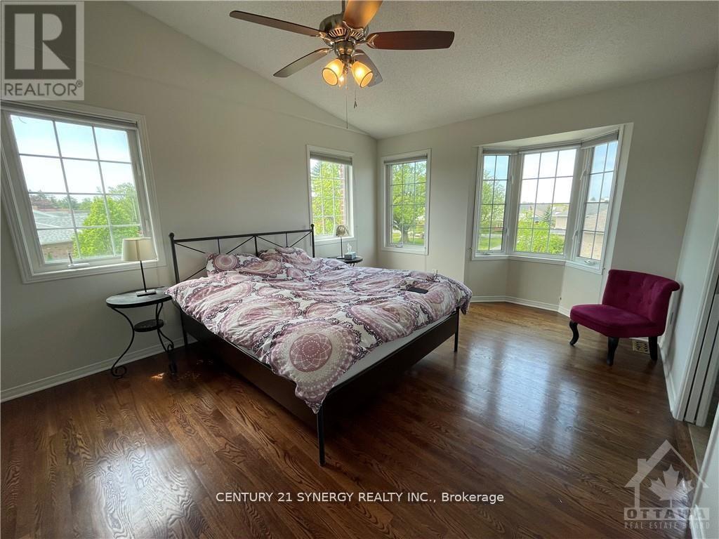 240 Freedom Private, Ottawa, Ontario  K1G 6W3 - Photo 13 - X12879014