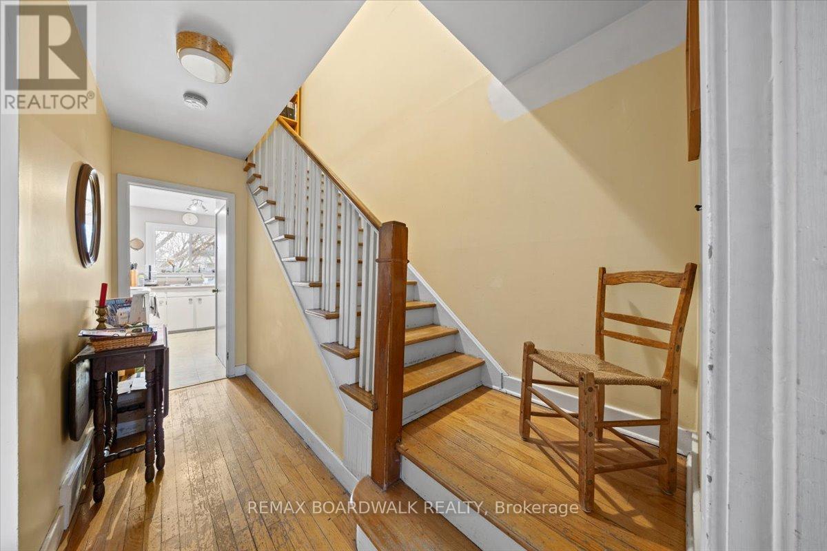 151 Riverdale Avenue, Ottawa, Ontario  K1S 1R1 - Photo 17 - X12880248