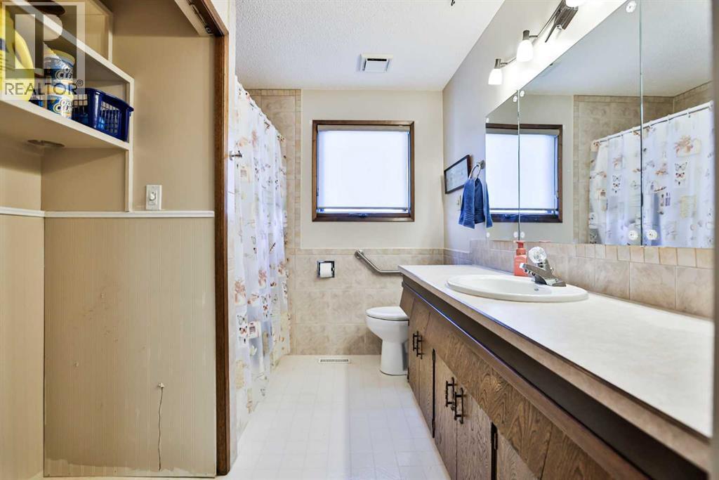 159 Park Avenue, Raymond, Alberta  T0K 2S0 - Photo 15 - A2292200