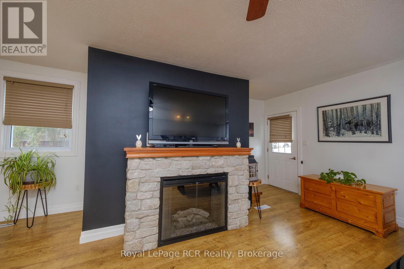 335 Ross Street, Huron-Kinloss (Lucknow), Ontario  N0G 2H0 - Photo 9 - X12880398