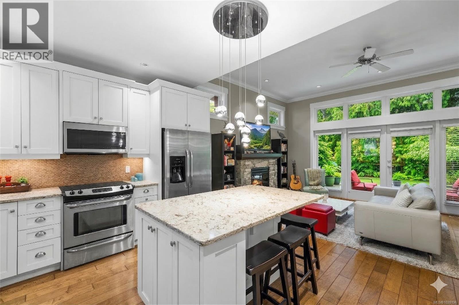 62 5251 Island Hwy W, Qualicum Beach, British Columbia V9K 1S8 - Photo 2 - 1028196