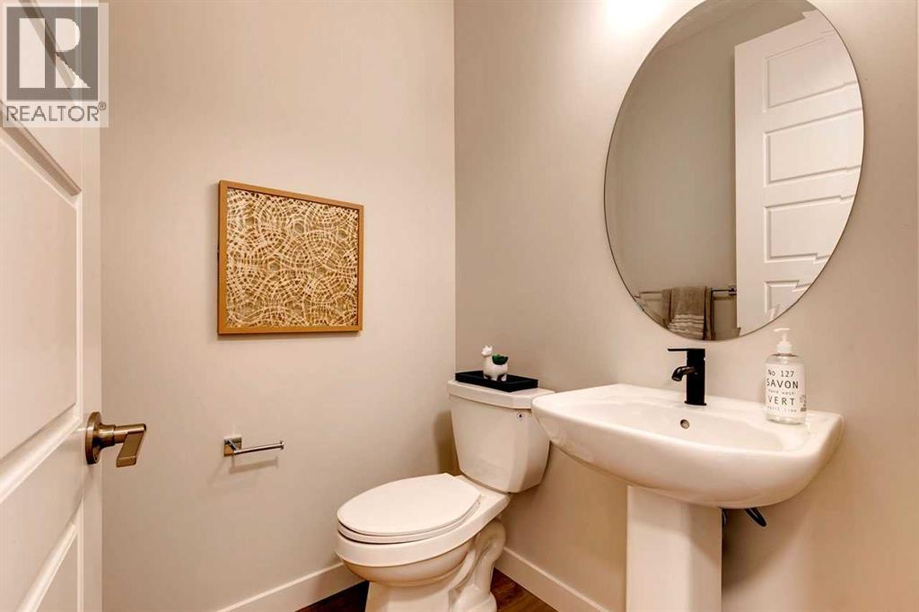 132 Sunrise Heath, Cochrane, Alberta  T4C 3C5 - Photo 5 - A2290516