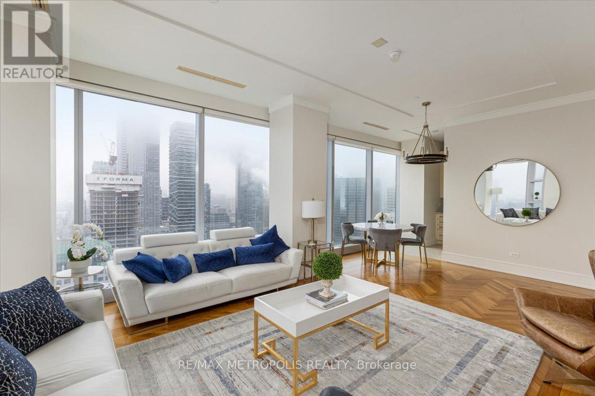 2701 - 183 Wellington Street W, Toronto, Ontario  M5V 0A1 - Photo 10 - C12880438