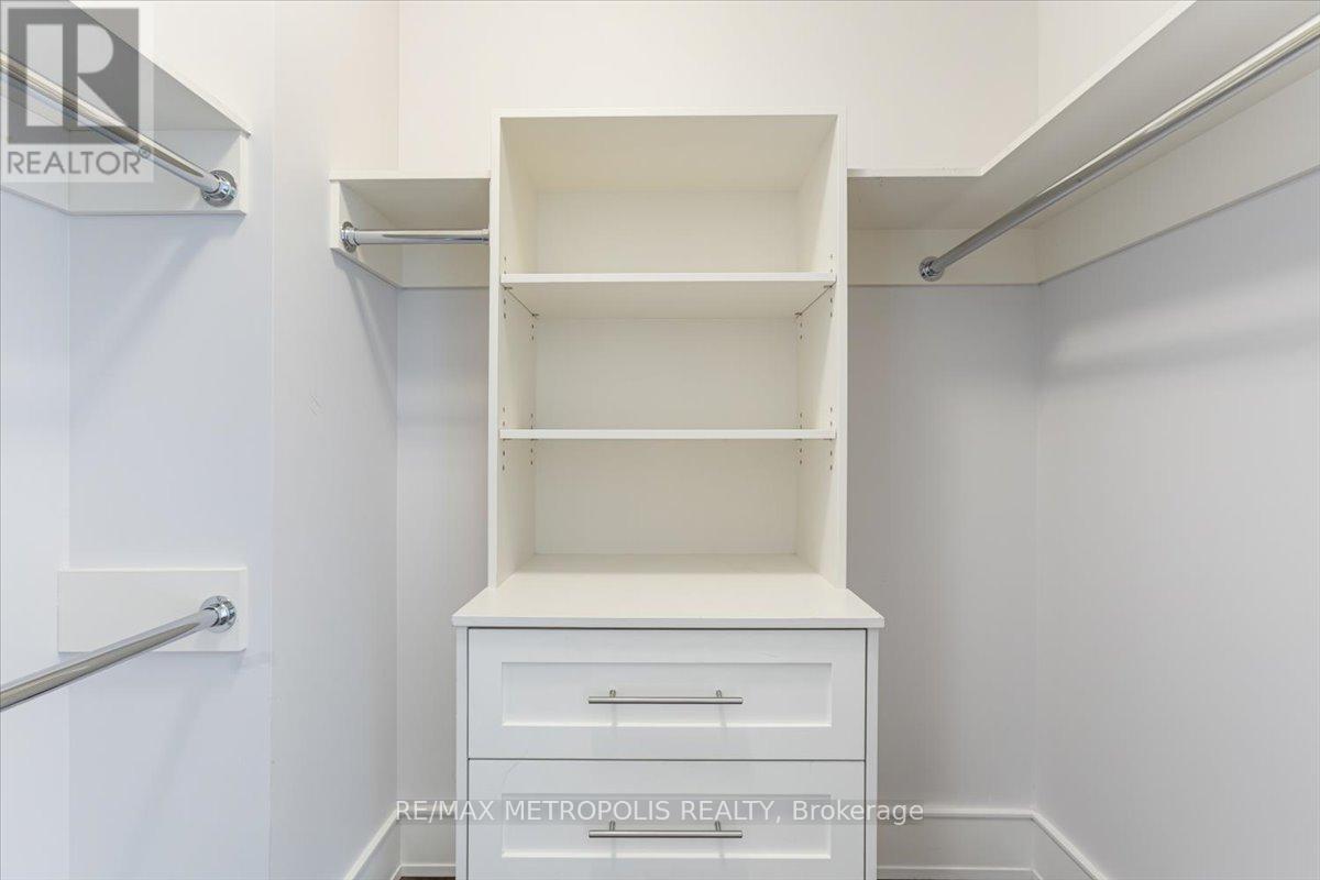 2701 - 183 Wellington Street W, Toronto, Ontario  M5V 0A1 - Photo 14 - C12880438