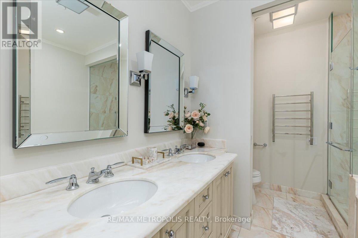 2701 - 183 Wellington Street W, Toronto, Ontario  M5V 0A1 - Photo 15 - C12880438