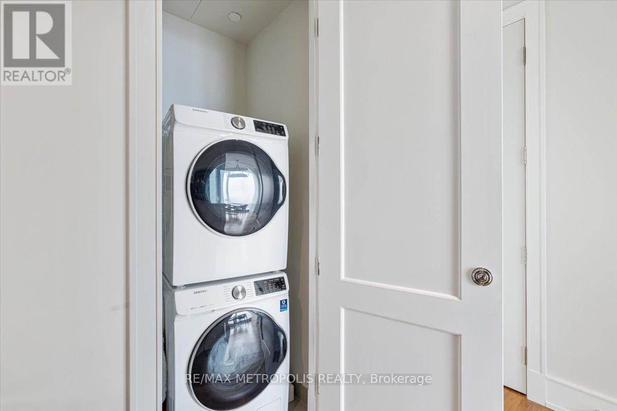 2701 - 183 Wellington Street W, Toronto, Ontario  M5V 0A1 - Photo 21 - C12880438