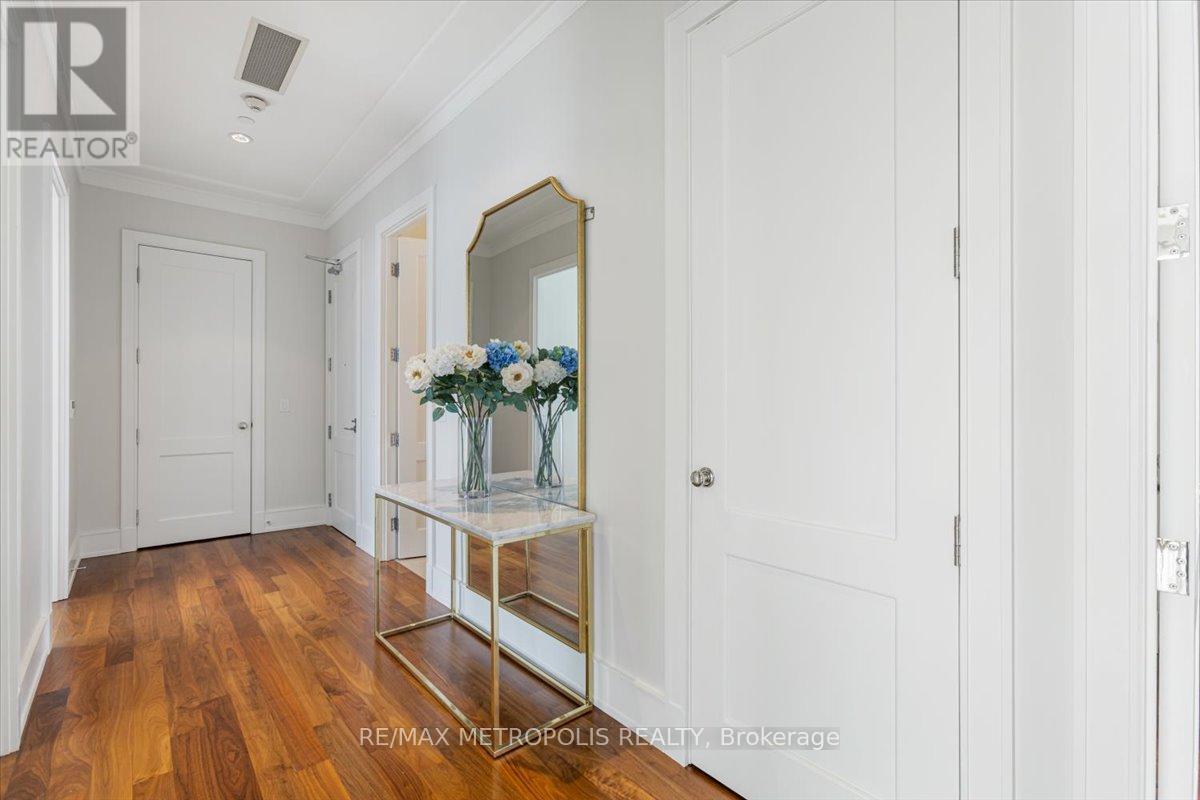 2701 - 183 Wellington Street W, Toronto, Ontario  M5V 0A1 - Photo 22 - C12880438