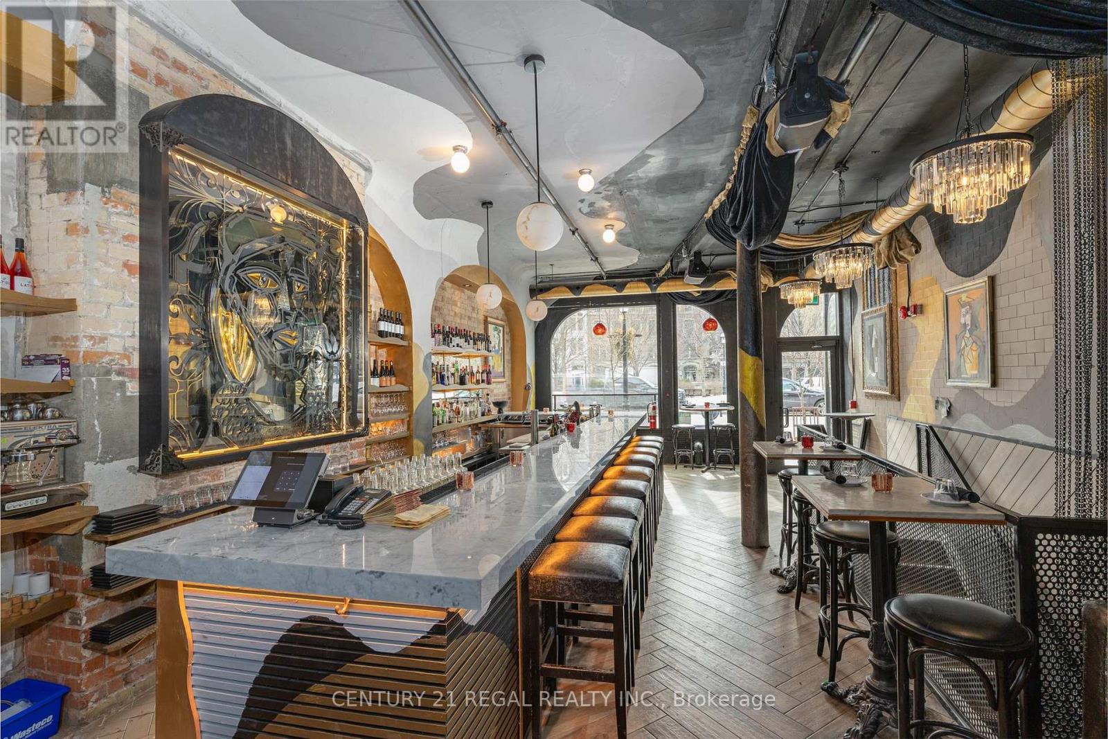 40 Wellington Street E, Toronto, Ontario  M5E 1E3 - Photo 3 - C12880610