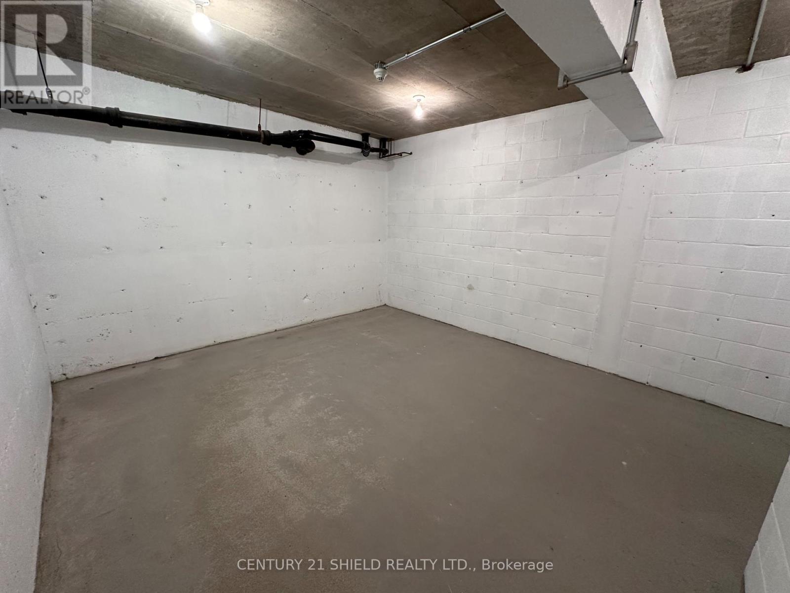 B - 820 Mcconnell Avenue, Cornwall, Ontario  K6H 4M4 - Photo 2 - X12880448