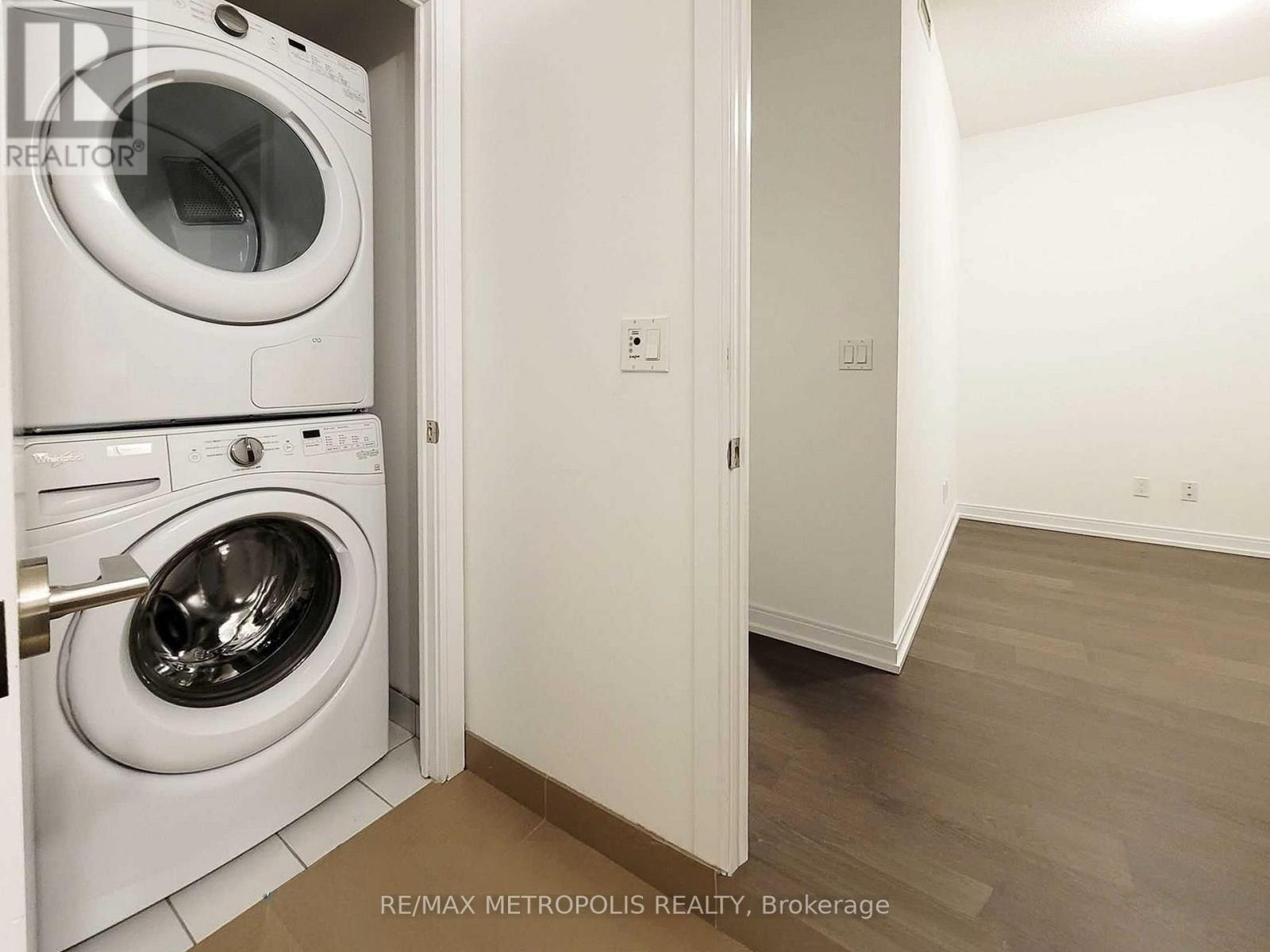 3406 - 255 Village Green Square, Toronto, Ontario  M1S 0L7 - Photo 7 - E12880570