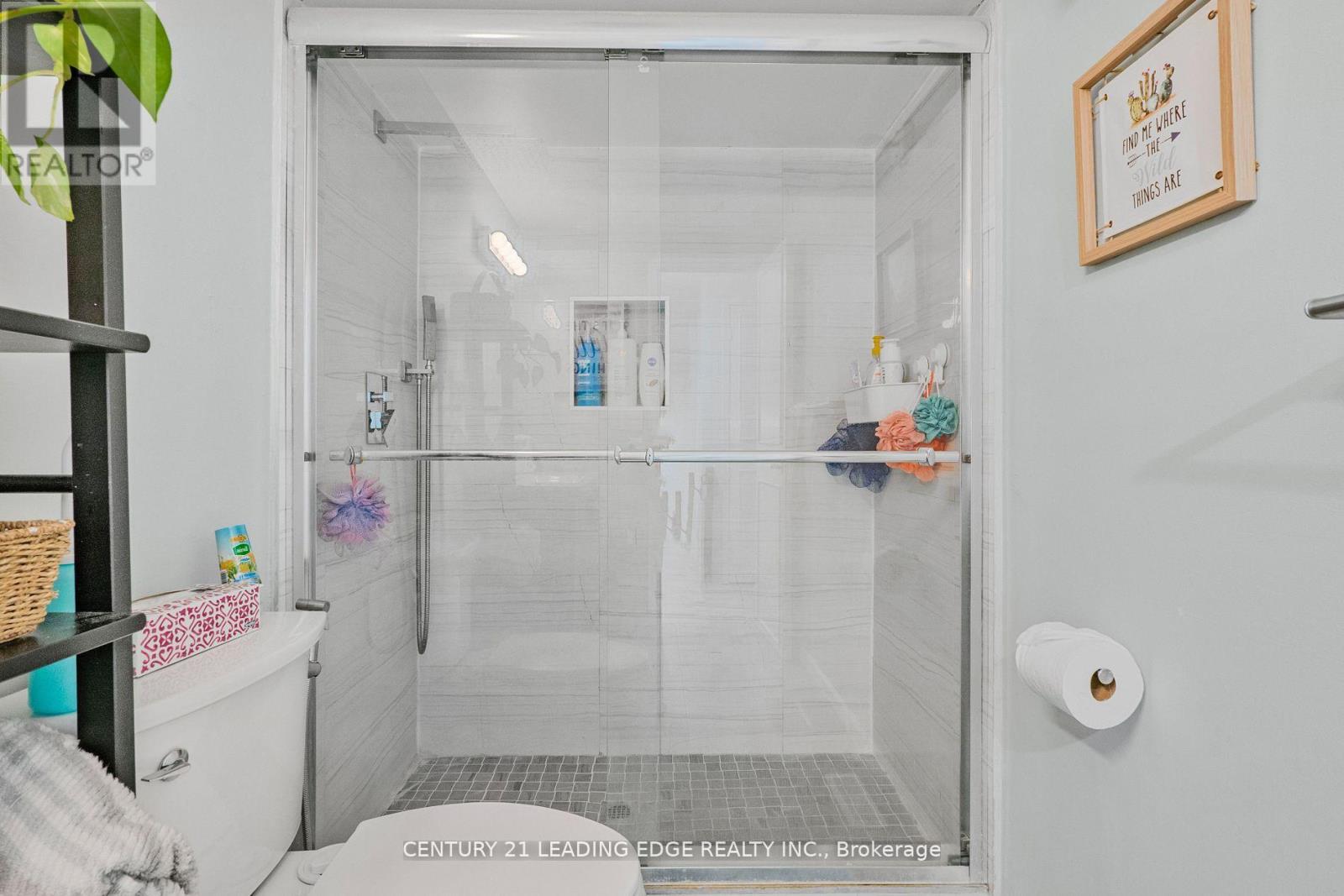 6 - 40 Castle Rock Drive, Richmond Hill (North Richvale), Ontario  L4C 5H5 - Photo 23 - N12880432