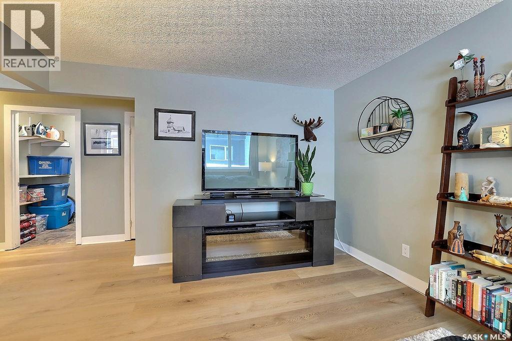 15 125 Froom Crescent, Regina, Saskatchewan  S4N 1H5 - Photo 5 - SK030392