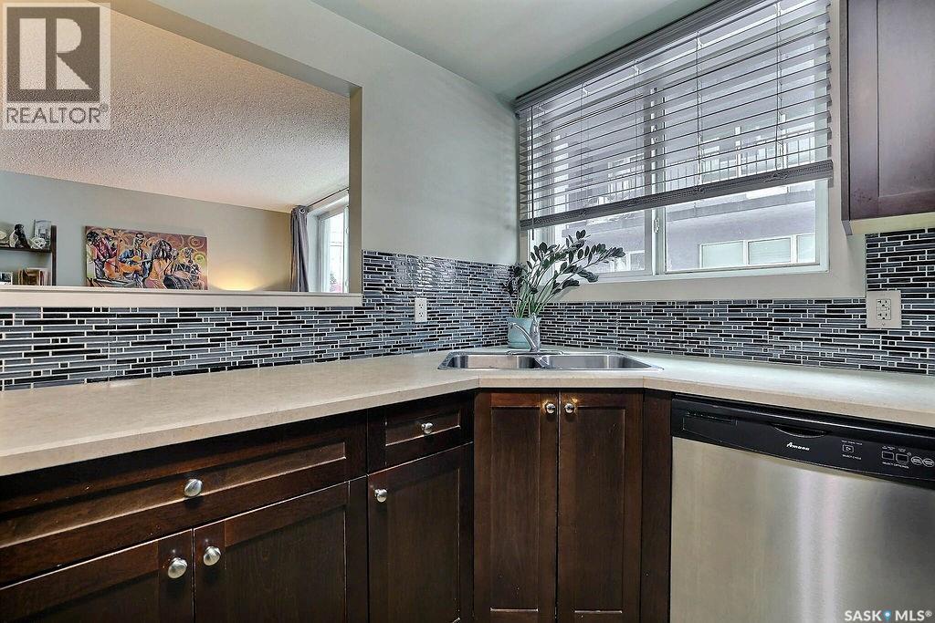 15 125 Froom Crescent, Regina, Saskatchewan  S4N 1H5 - Photo 9 - SK030392