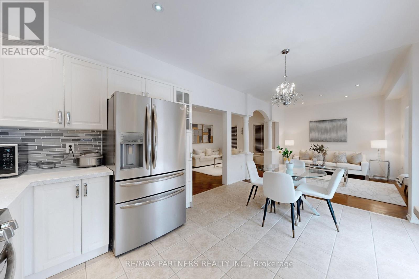 79 Carnoustie Crescent, Richmond Hill, Ontario  L4E 0A1 - Photo 10 - N12880580