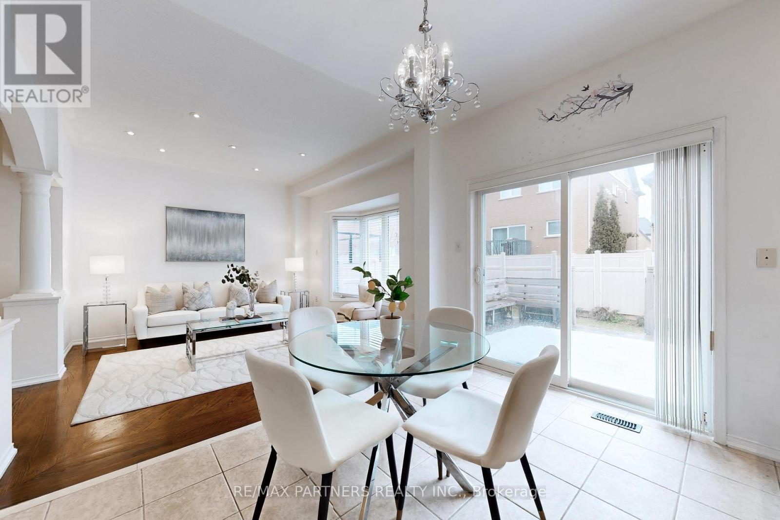 79 Carnoustie Crescent, Richmond Hill, Ontario  L4E 0A1 - Photo 13 - N12880580