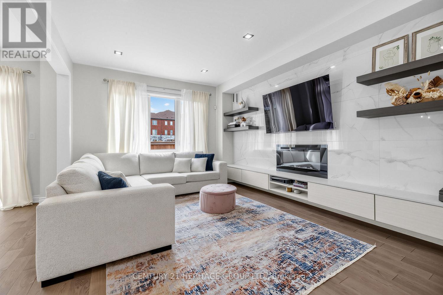 49 Hilts Drive, Richmond Hill, Ontario  L4H 0H8 - Photo 9 - N12880690