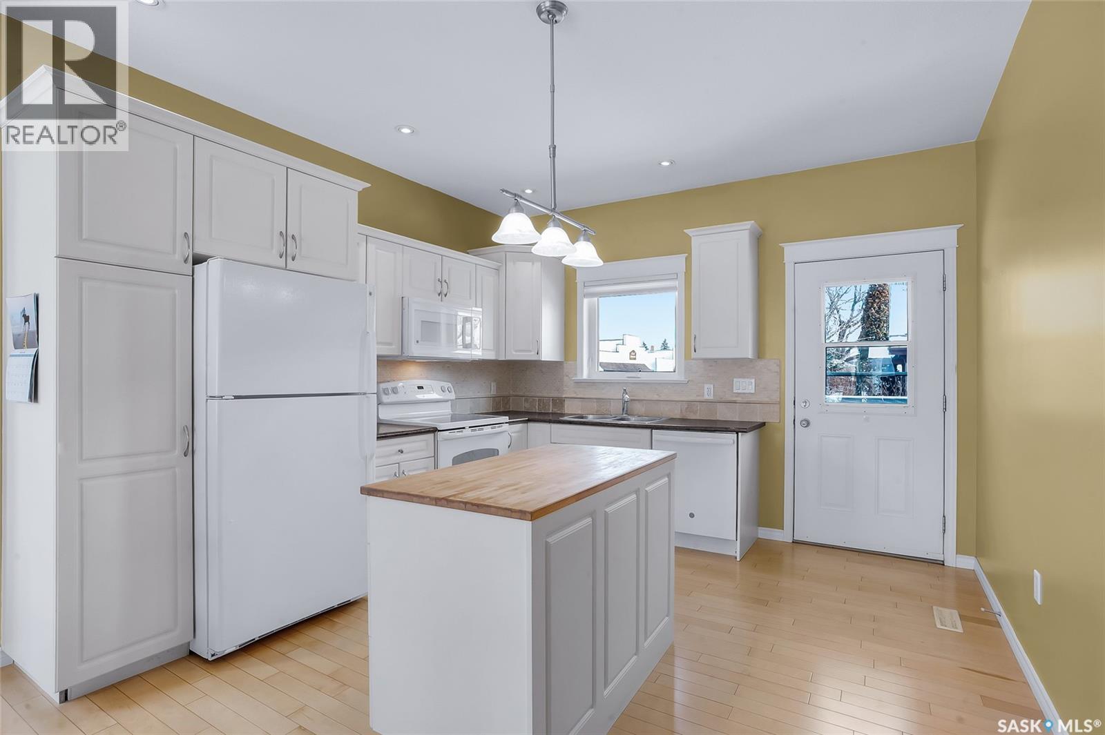 801 1st Avenue, Rosthern, Saskatchewan  S0K 4P0 - Photo 13 - SK030246