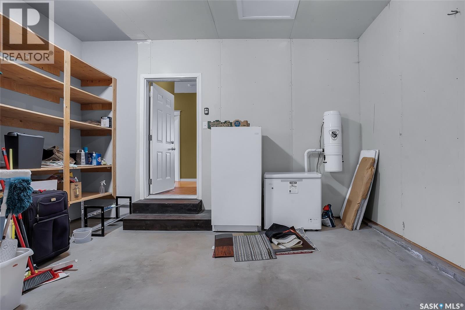 801 1st Avenue, Rosthern, Saskatchewan  S0K 4P0 - Photo 26 - SK030246