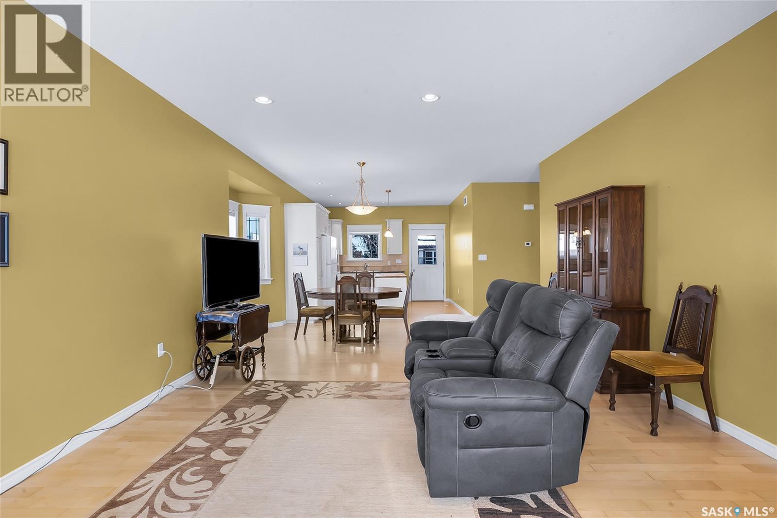 801 1st Avenue, Rosthern, Saskatchewan  S0K 4P0 - Photo 8 - SK030246