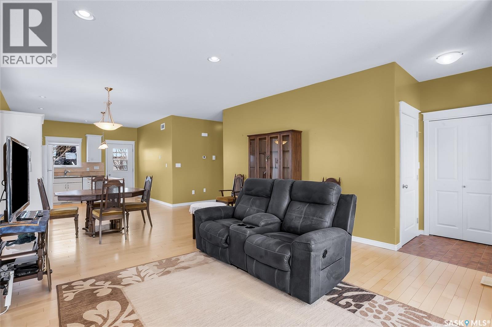 801 1st Avenue, Rosthern, Saskatchewan  S0K 4P0 - Photo 9 - SK030246