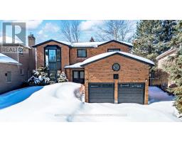 21 AUTUMN LANE, Barrie, Ontario