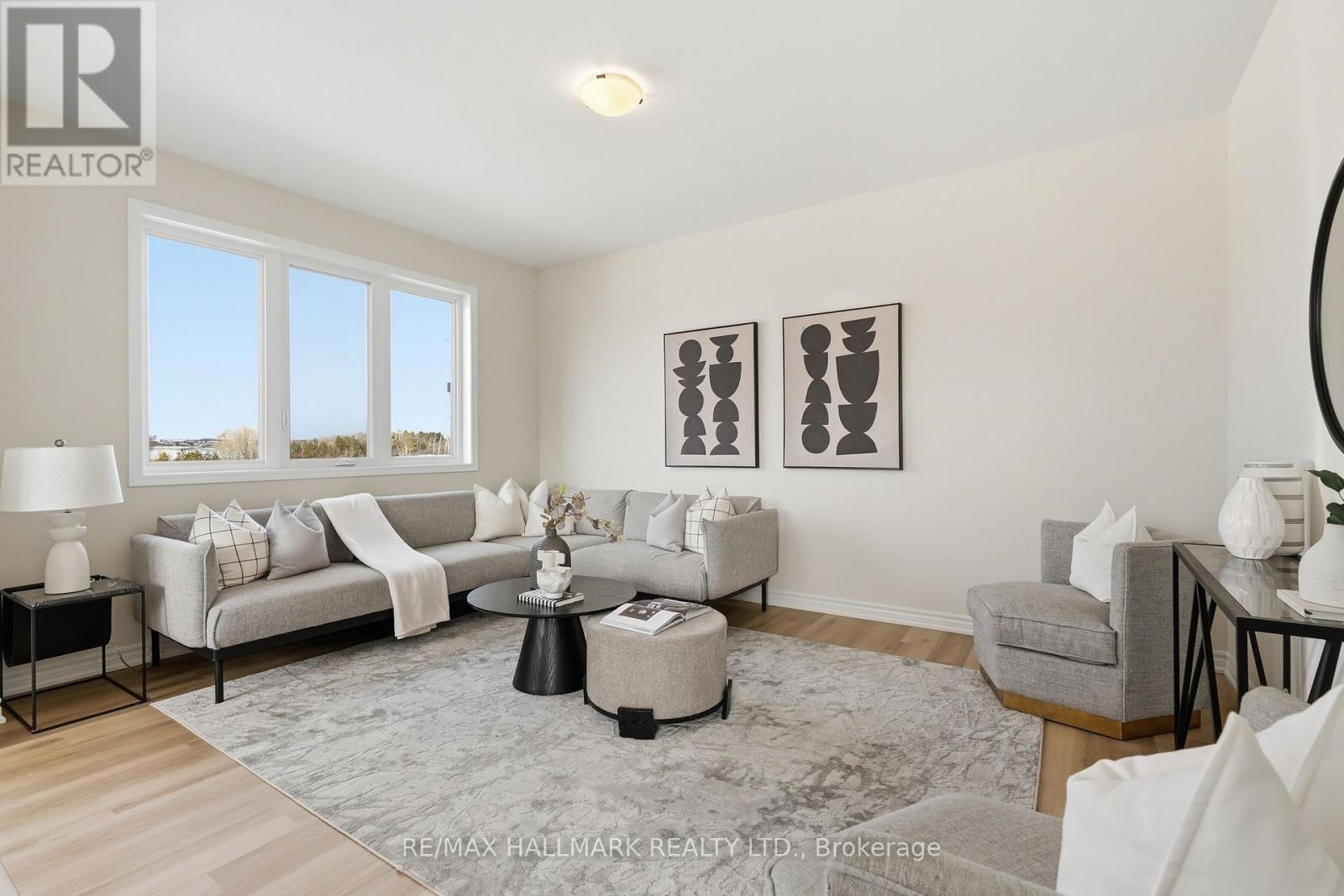 96 Vinewood Crescent, Barrie, Ontario  L9J 1B4 - Photo 16 - S12880552