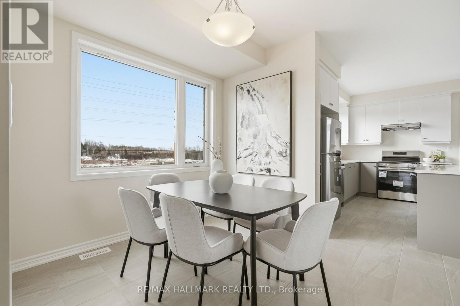 96 Vinewood Crescent, Barrie, Ontario  L9J 1B4 - Photo 18 - S12880552