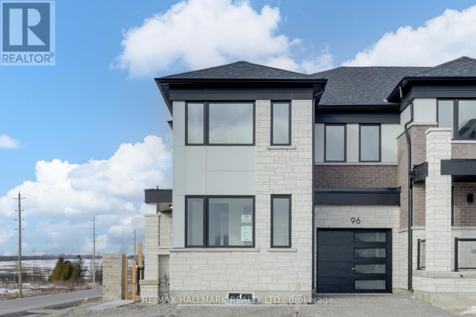 96 Vinewood Crescent, Barrie, Ontario  L9J 1B4 - Photo 2 - S12880552