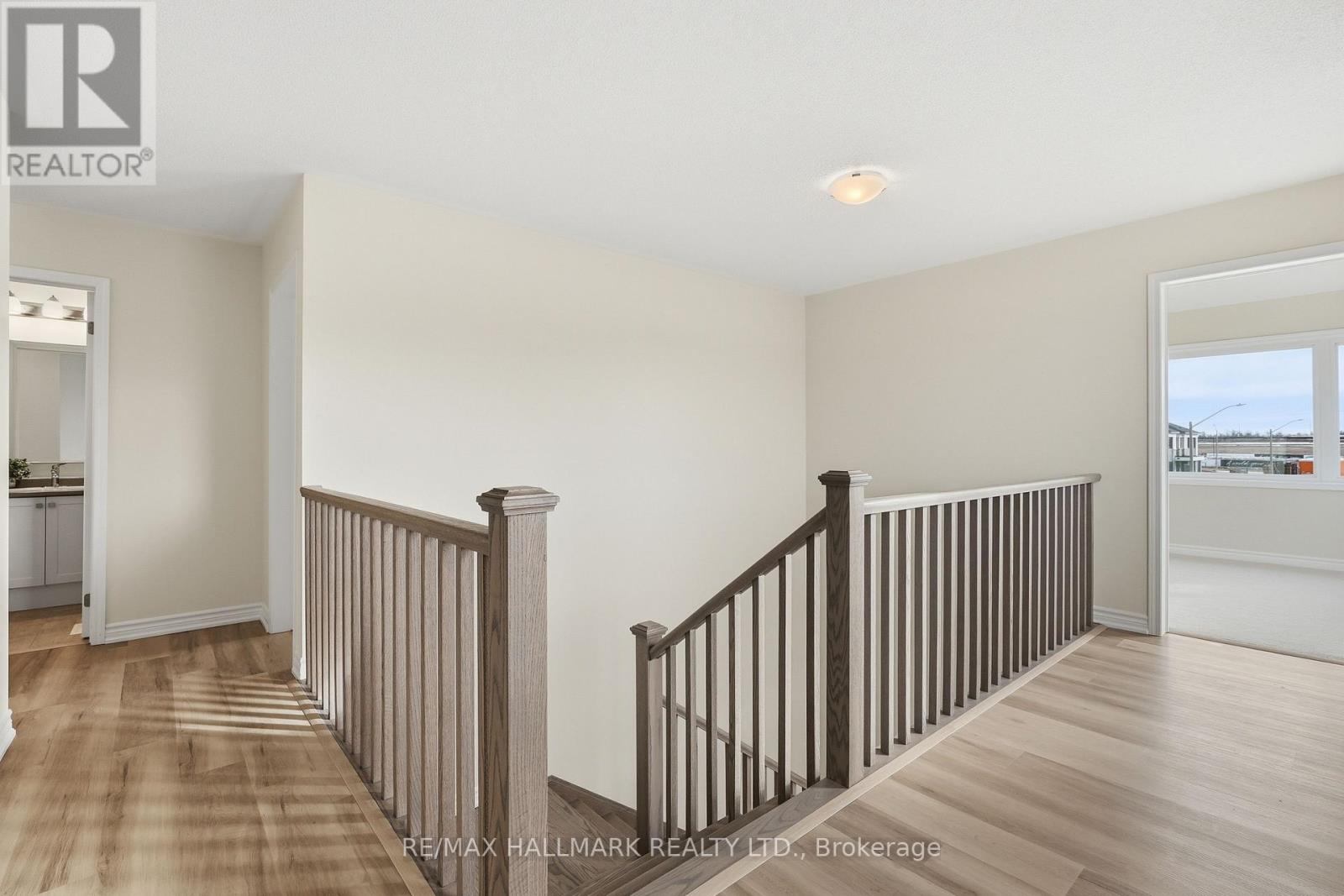 96 Vinewood Crescent, Barrie, Ontario  L9J 1B4 - Photo 25 - S12880552