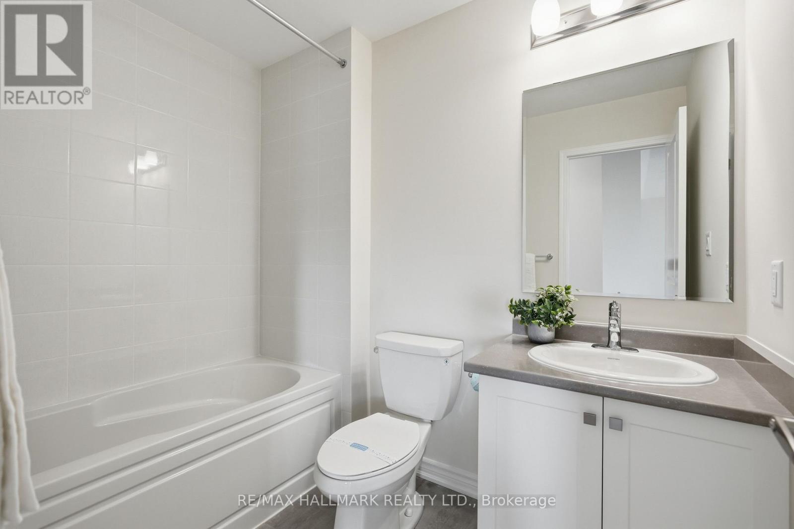 96 Vinewood Crescent, Barrie, Ontario  L9J 1B4 - Photo 28 - S12880552