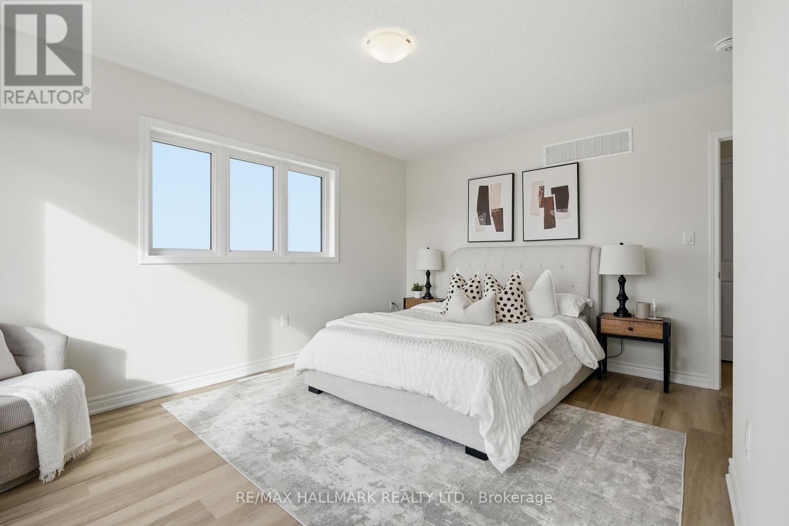 96 Vinewood Crescent, Barrie, Ontario  L9J 1B4 - Photo 32 - S12880552