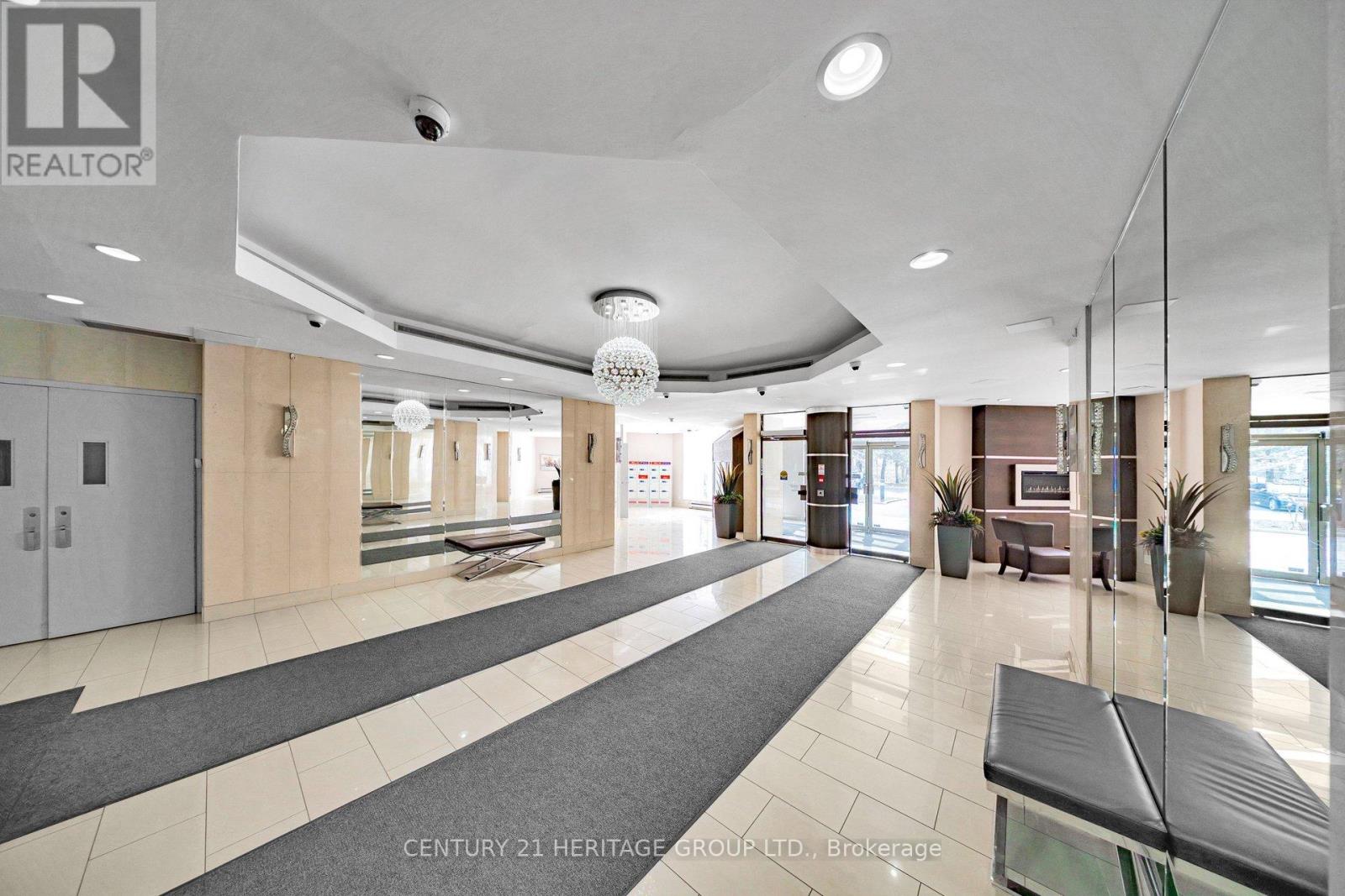 801 - 1500 Grazia Court, Mississauga (Rathwood), Ontario  L4W 4Z9 - Photo 6 - W12750032