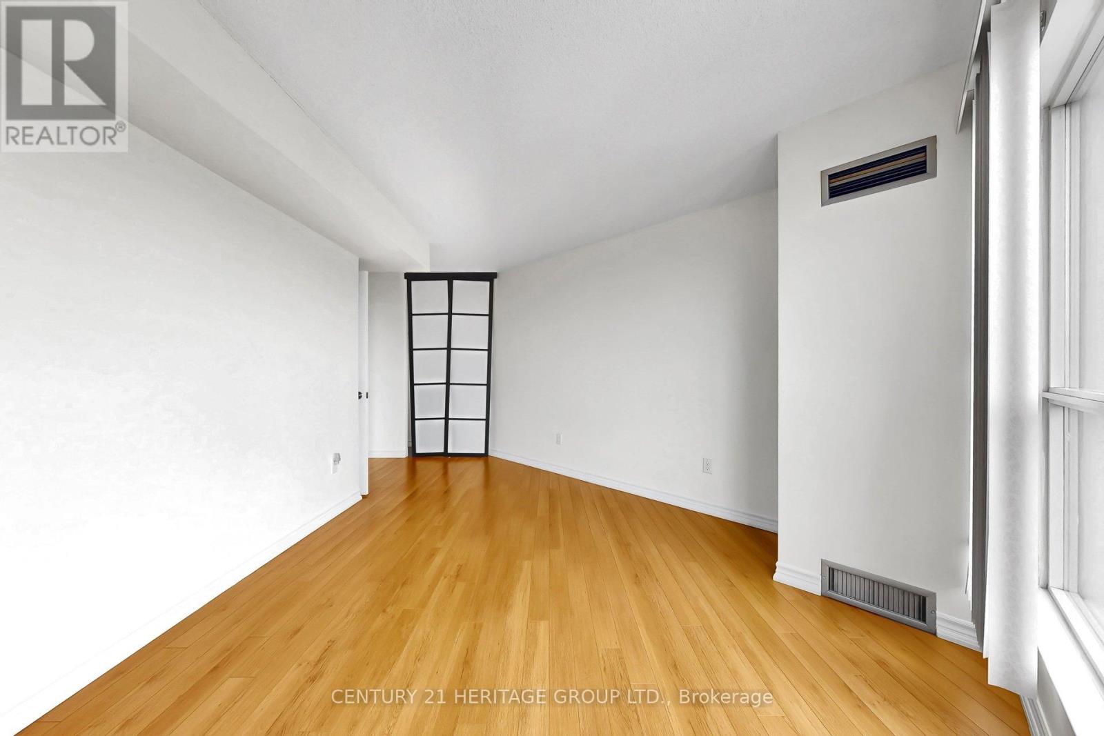 801 - 1500 Grazia Court, Mississauga, Ontario  L4W 4Z9 - Photo 37 - W12750032