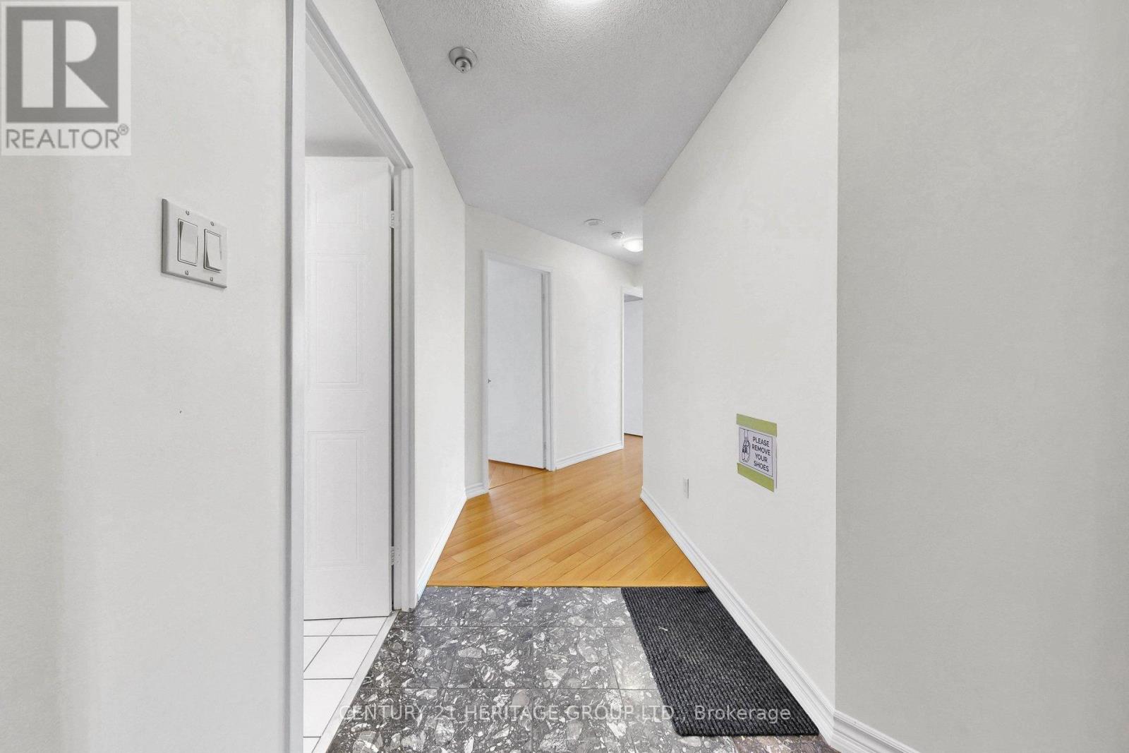 801 - 1500 Grazia Court, Mississauga (Rathwood), Ontario  L4W 4Z9 - Photo 10 - W12756524