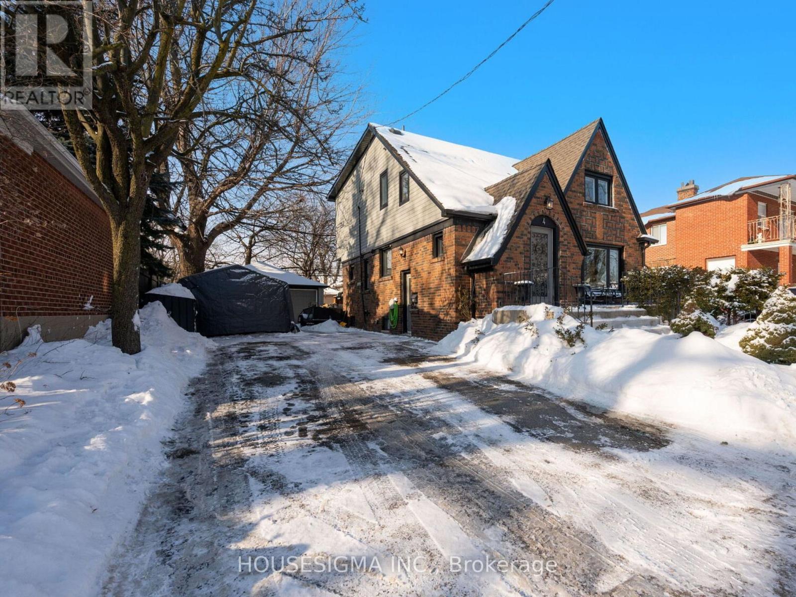 4 Parker Avenue, Toronto, Ontario  M8Z 4L5 - Photo 2 - W12869668