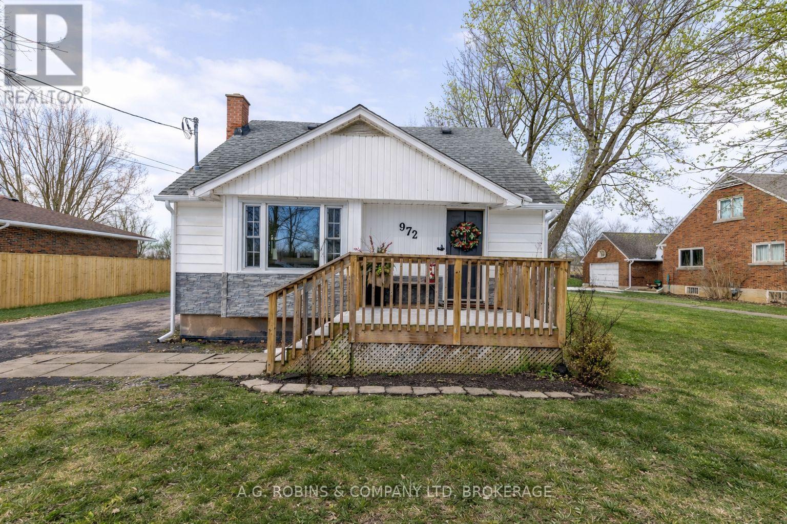 972 Silver Bay Road, Port Colborne, Ontario  L3K 5V3 - Photo 3 - X12817818