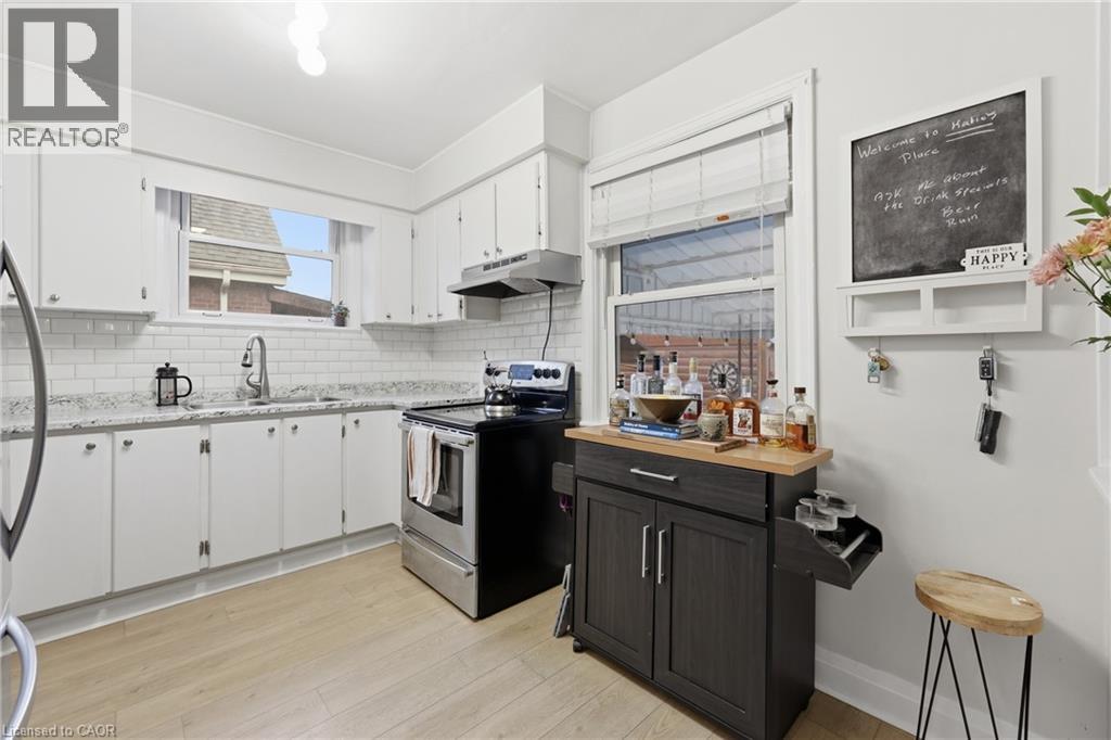 258 Cloverdale Avenue, Hamilton, Ontario  L8K 4M6 - Photo 11 - 40812068