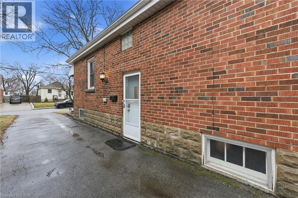 258 Cloverdale Avenue, Hamilton, Ontario  L8K 4M6 - Photo 26 - 40812068