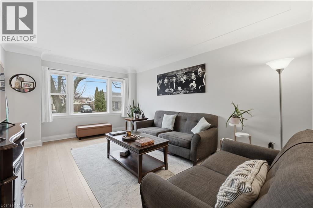 258 Cloverdale Avenue, Hamilton, Ontario  L8K 4M6 - Photo 6 - 40812068