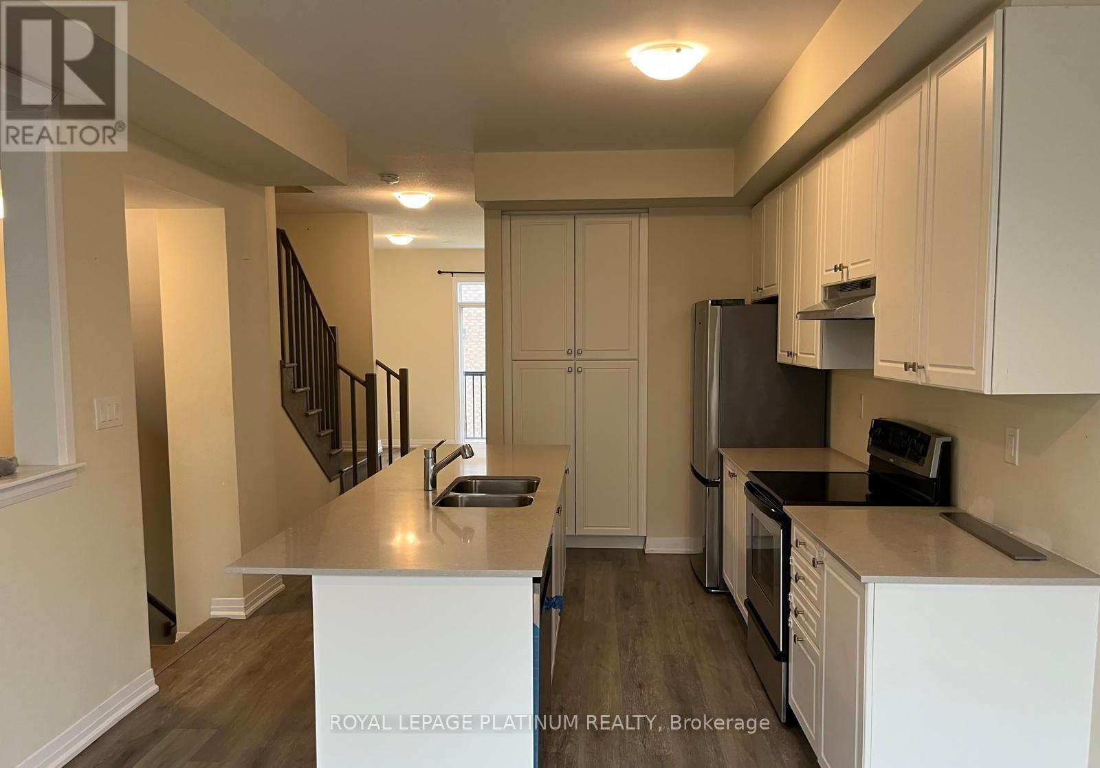 74 - 185 Bedrock Drive, Hamilton, Ontario  L8J 0M5 - Photo 3 - X12879984