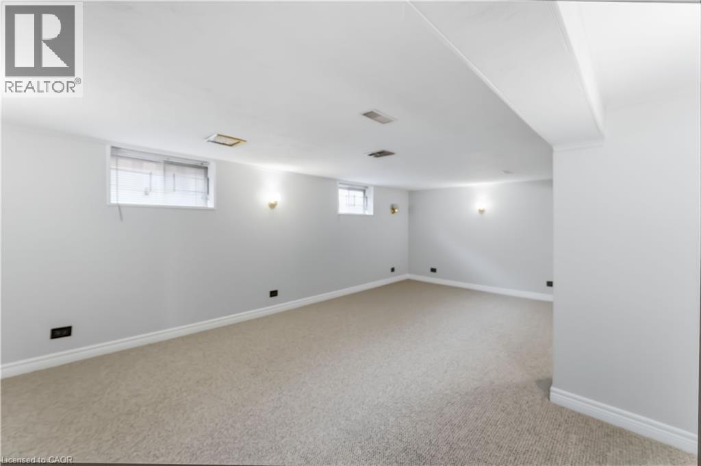 421 Talbot Street, Hamilton, Ontario  L8H 6T6 - Photo 2 - 40811890